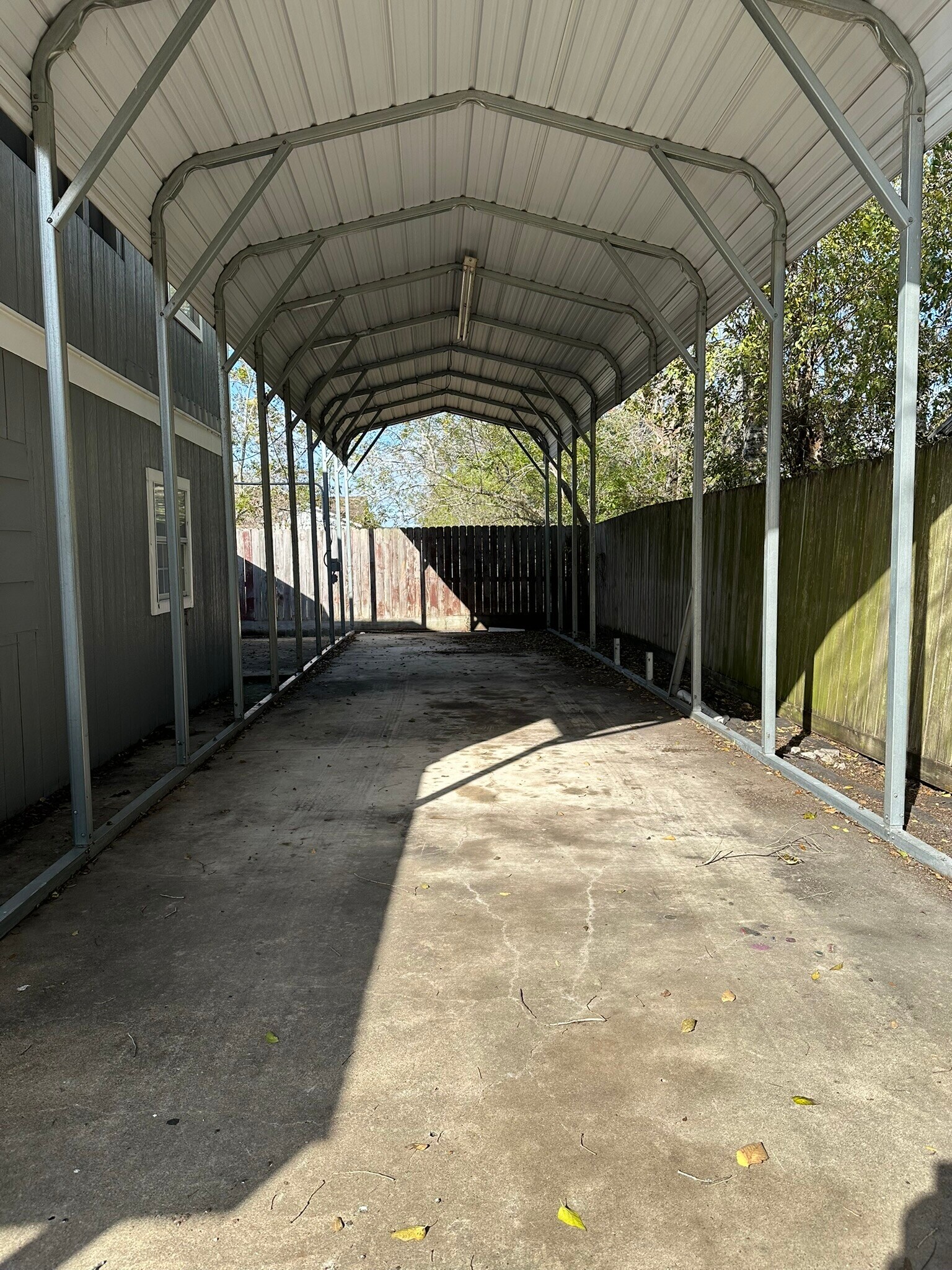 Building Photo - 1704 Avondale St