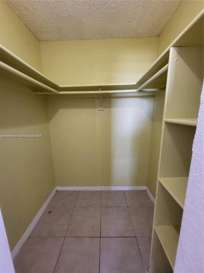 Building Photo - 801 NW 47th Ave