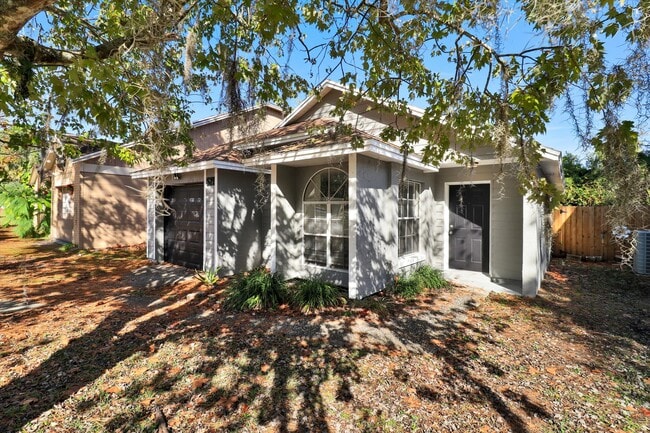 Building Photo - 521 Madrigal Ct