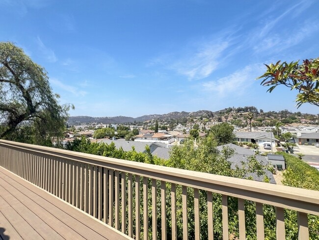 Building Photo - 1334 Miraflores Glen