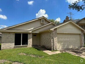 Building Photo - Beautiful 4 bedroom 2 bath home for rent