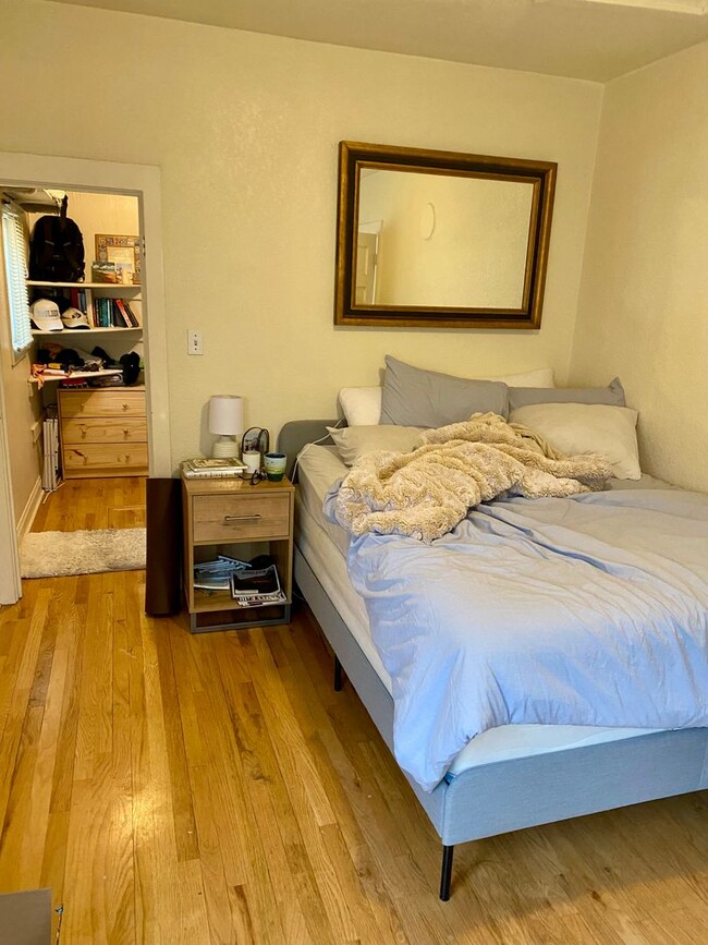 Building Photo - Historic Charm -Located Between CU Campus ...