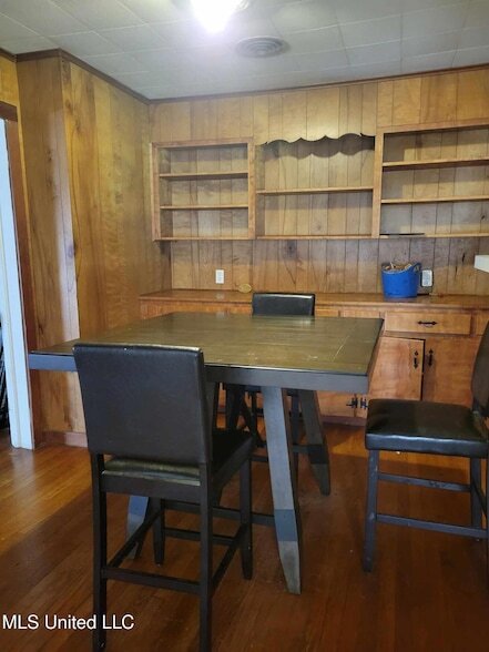 Building Photo - 5809 Washington Ave