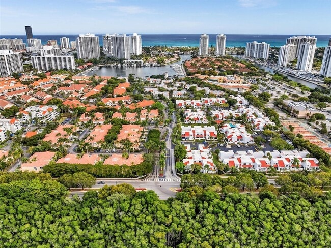 Building Photo - 3558 Magellan Cir