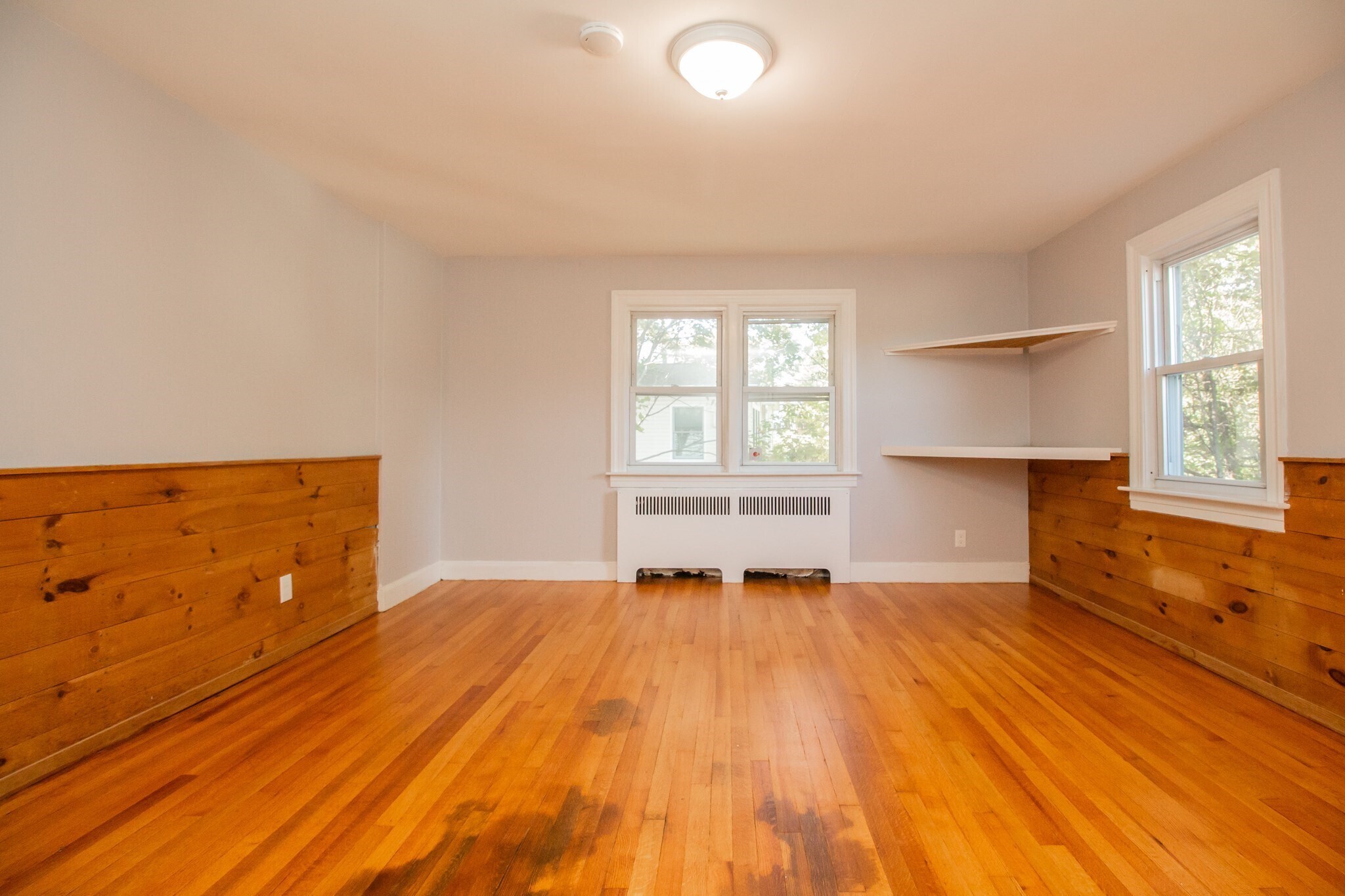 Building Photo - 1165 W Boylston St