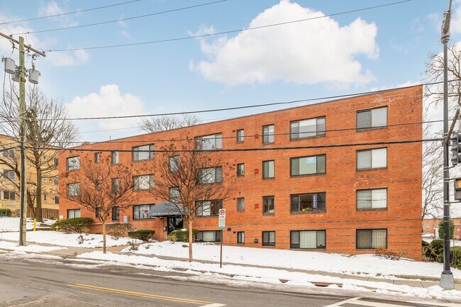 Building Photo - 1031 Michigan Ave NE