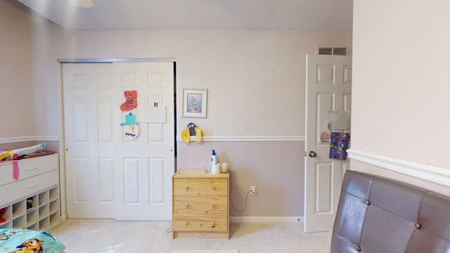 Building Photo - 2716 Stone Valley Dr