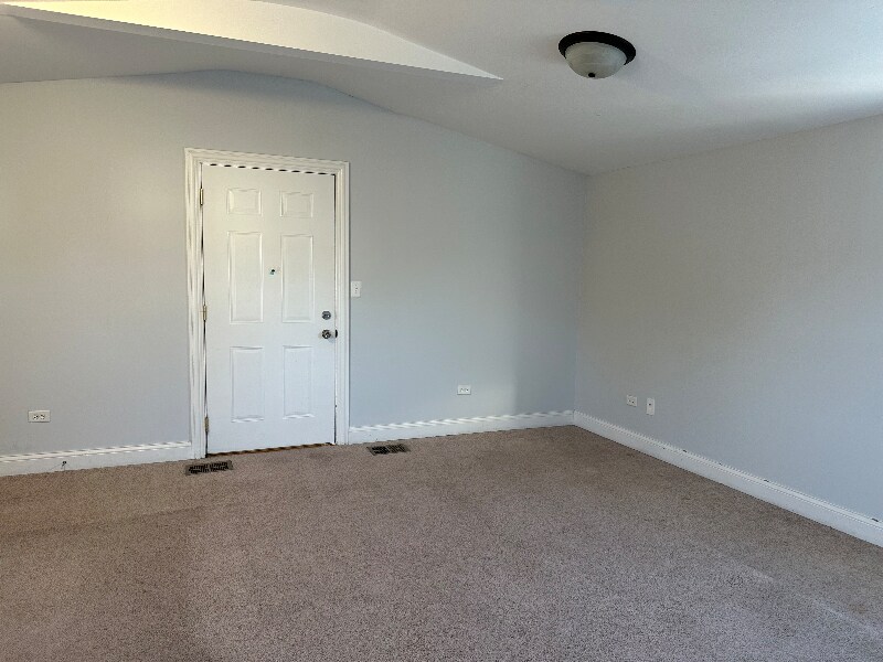 Building Photo - 1650 N Keeler Ave