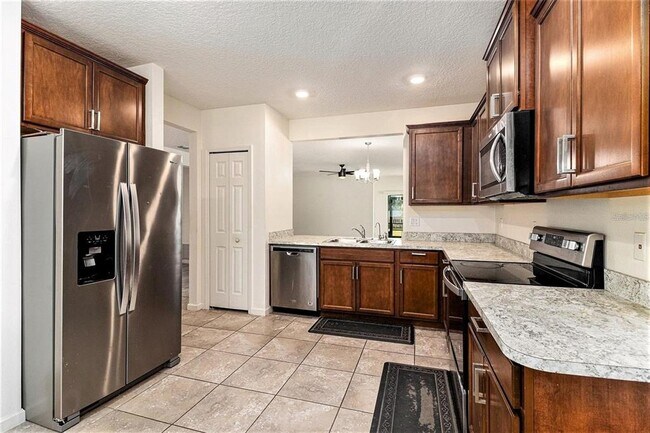 Building Photo - 769 Forest Trace Cir