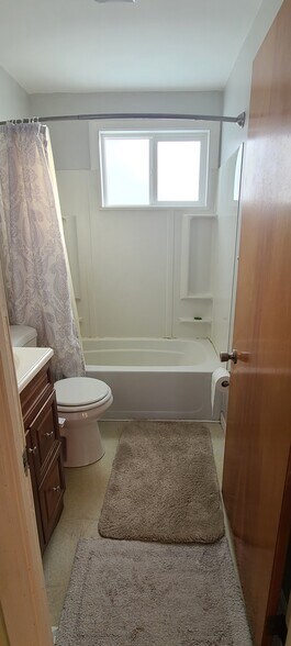 Building Photo - 328 Bradley Rd