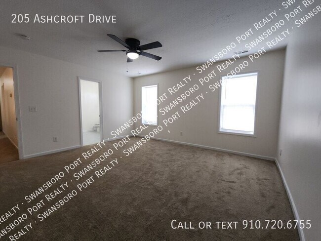 Building Photo - 205 Ashcroft Dr