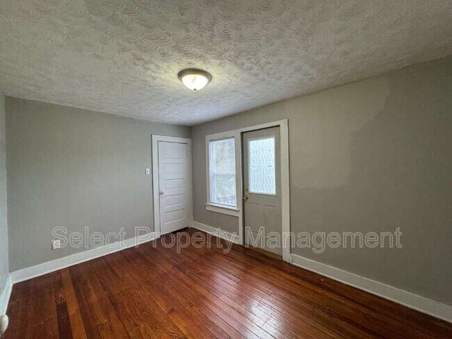 Building Photo - 317 W Wildwood Ave