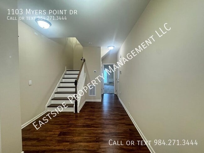 Building Photo - 1103 Myers Point Dr