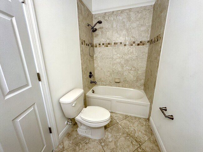Building Photo - 5808 Yeats Manor Dr