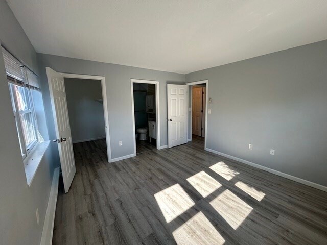 Building Photo - 32 Maple Crest Cir