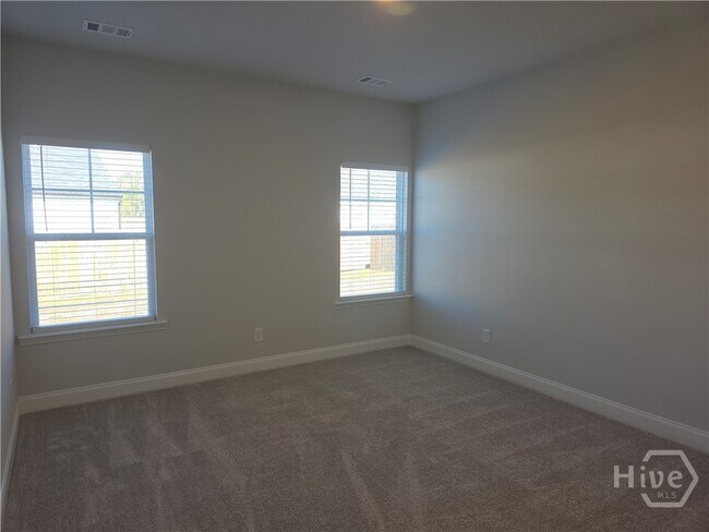 Building Photo - 330 Crosswinds Dr