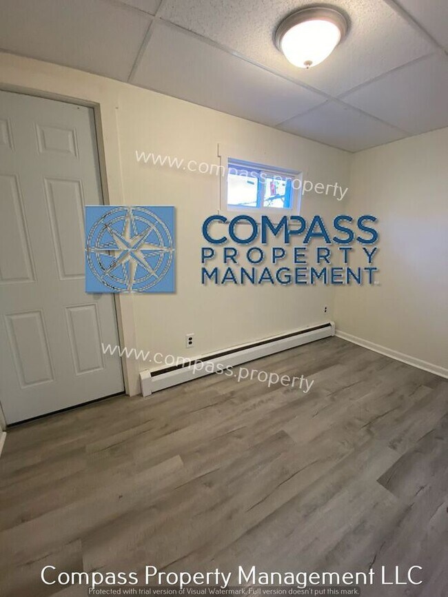 Building Photo - $ 1795 - 4 Bedroom, 1.5 Bath 3 Floor Home,...