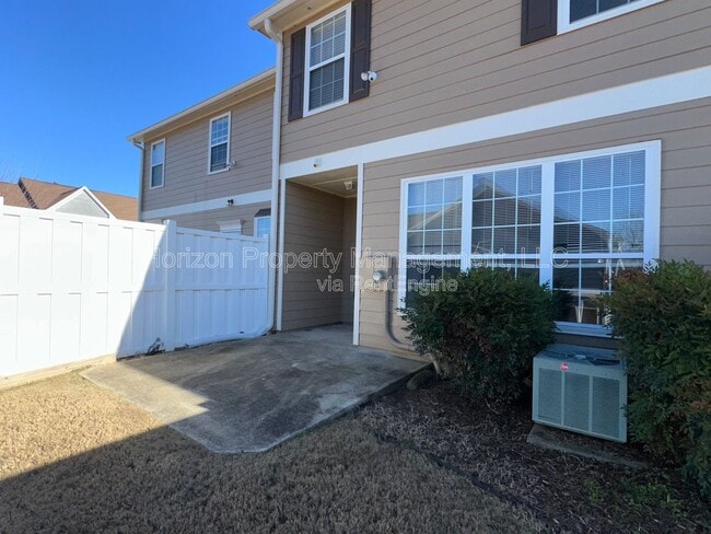 Building Photo - 6461 Topside Ave