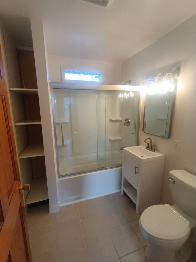 Building Photo - 2035-2037 N Buffum St