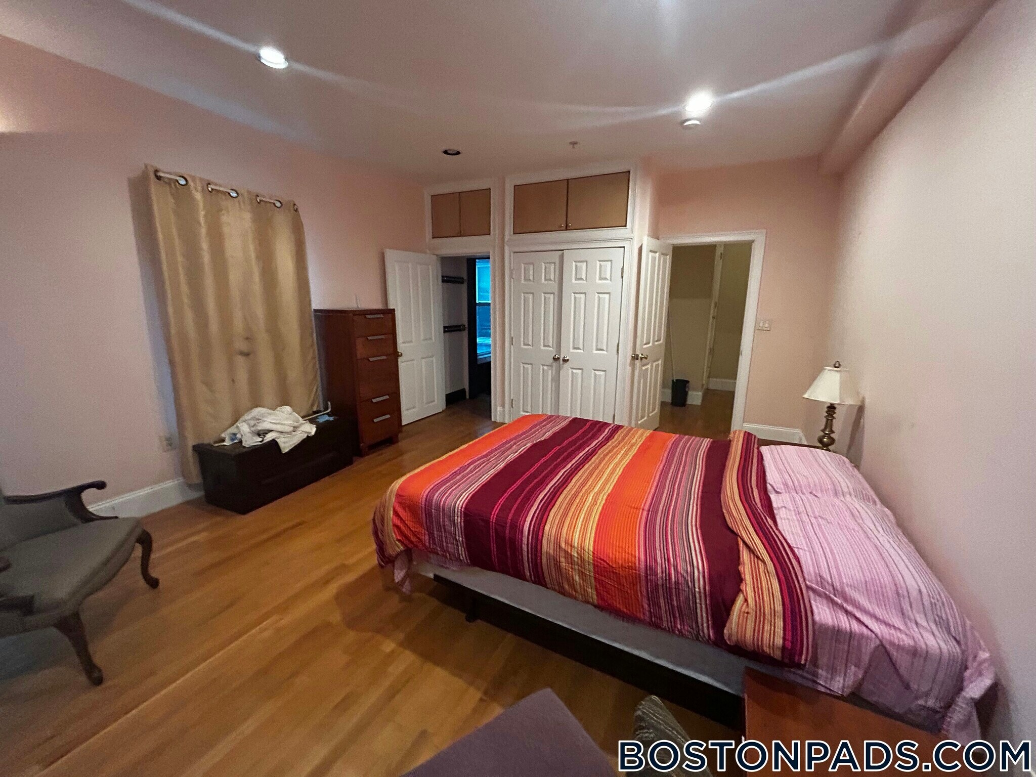 Building Photo - 74 Georgia St