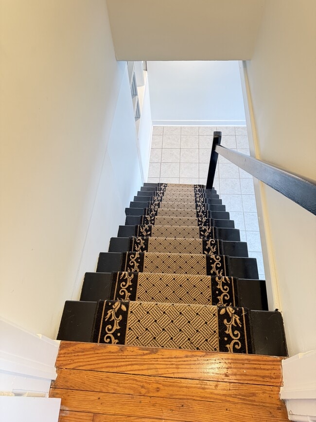 Building Photo - 2648 Melbourne Dr