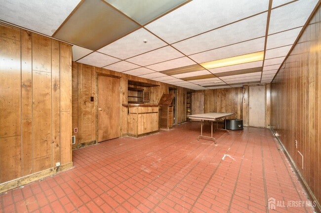 Building Photo - 3996 Park Ave