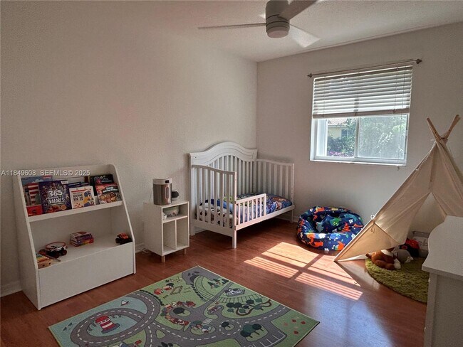 Building Photo - 1570 Elm Grove Rd