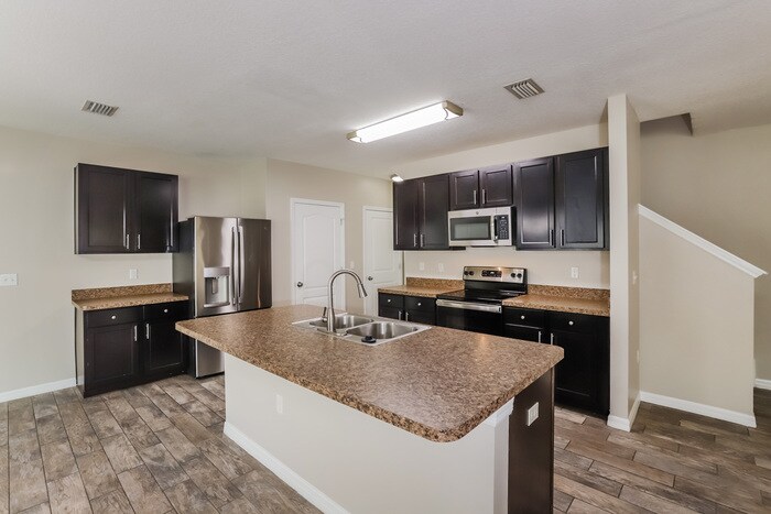 Building Photo - 10105 Hawk Storm Ave