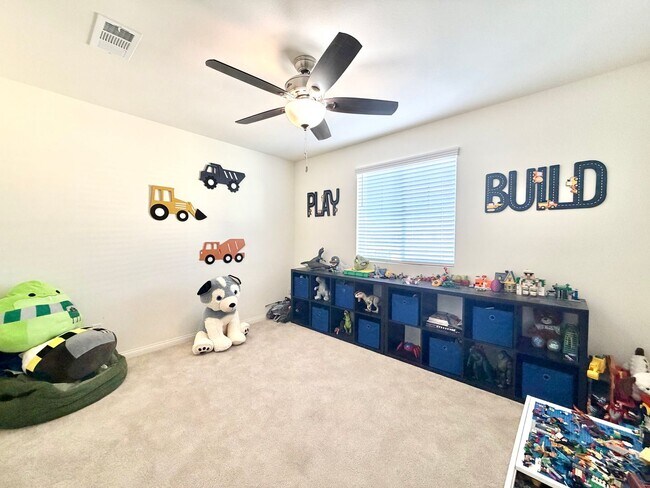 Building Photo - Resort-Style Pool Home with Mother-in-Law Suite,  RV Access & Included SOLAR Near Heritage Lake