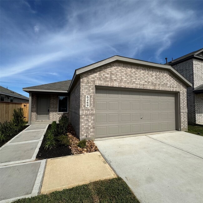 Building Photo - 6269 Alder Crk Dr