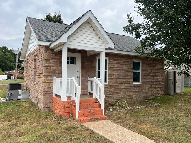 Primary Photo - 248 Plaza St