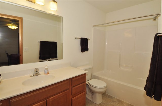 Building Photo - 2533 Leopold Way