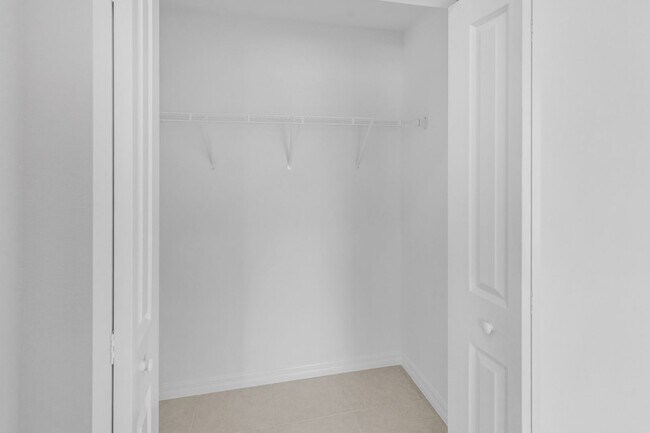 Building Photo - 2167 Lone Oak Ln