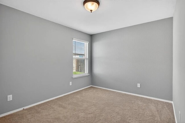 Building Photo - 416 Azalea Dr