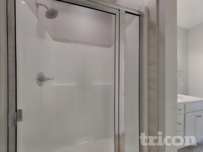 Building Photo - 912 Stokewood Pl