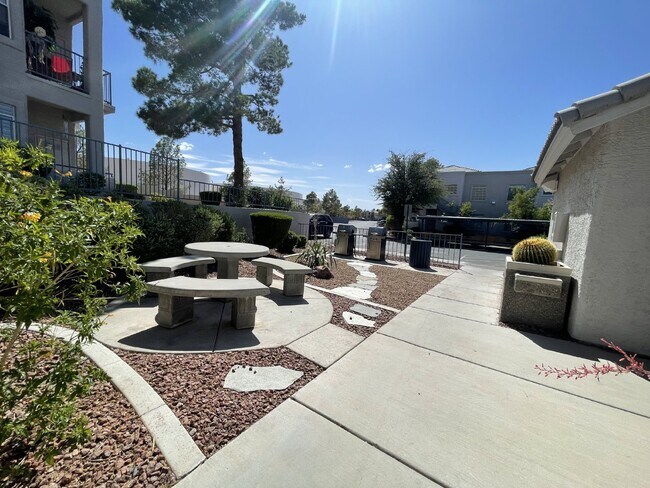 Building Photo - DOWNSTAIRS GREEN VALLEY CONDO | COVERED PATIO | COMMUNITY POOL + FITNESS CENTER