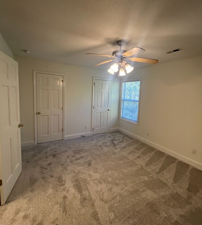 Building Photo - 108 Bentwood Cir