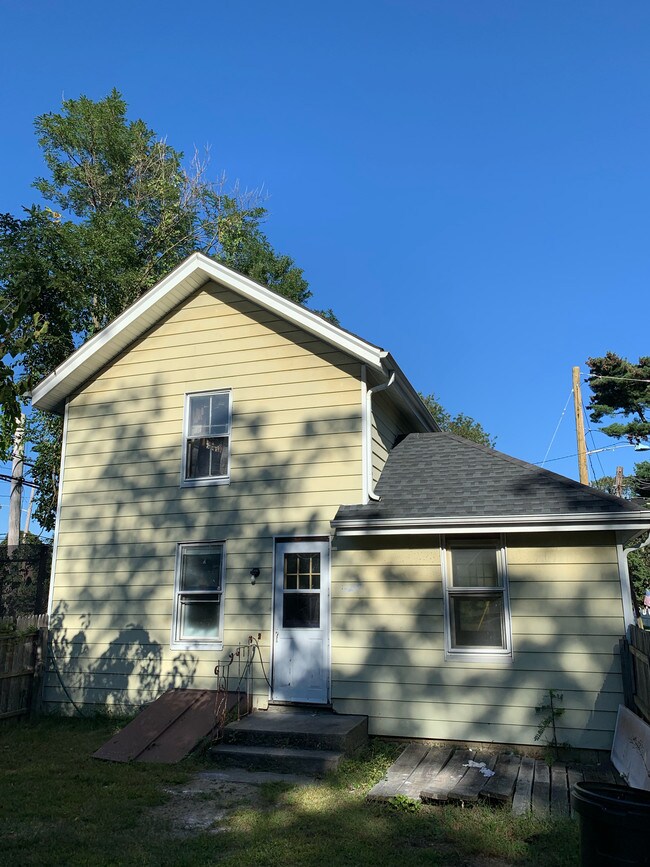 Building Photo - 58 Greenwood Ave