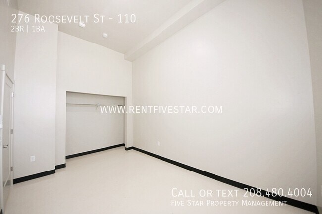 Building Photo - 276 Roosevelt St