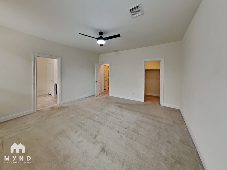 Building Photo - 13725 James Buchanan St