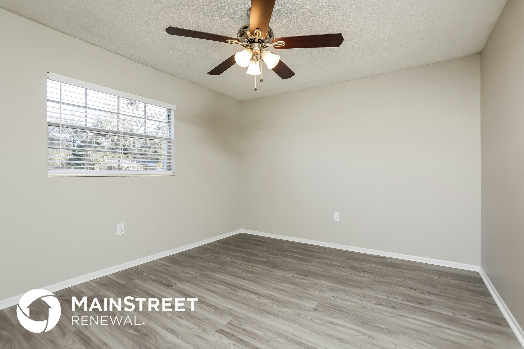 Building Photo - 818 Wedgewood Dr