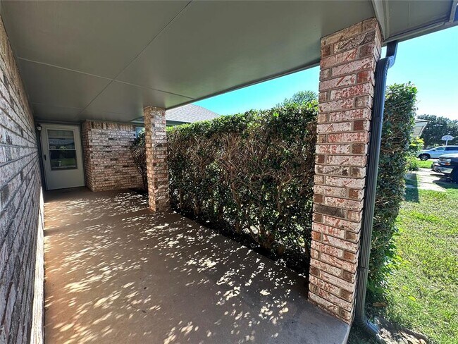 Building Photo - 941 Cooper Ln