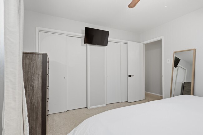 Building Photo - 7105 W 34th Pl