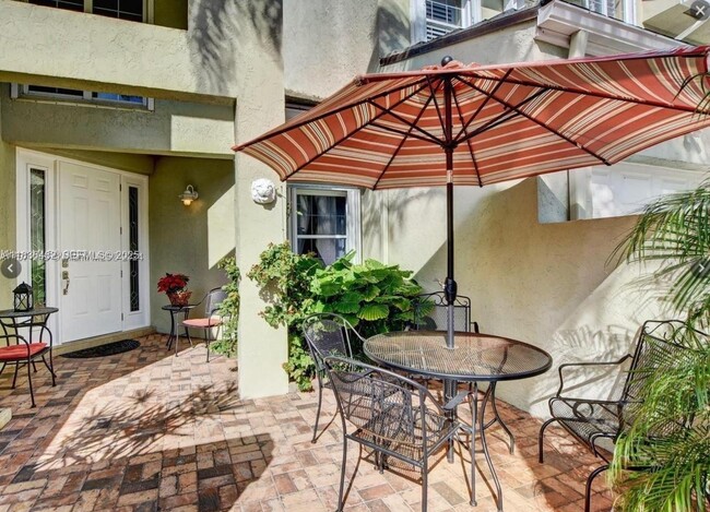 Building Photo - 51 N lakeshore Dr