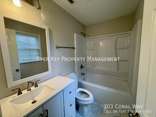Building Photo - 203 Coral Way