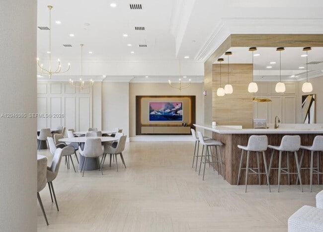 Building Photo - 16500 Collins Ave