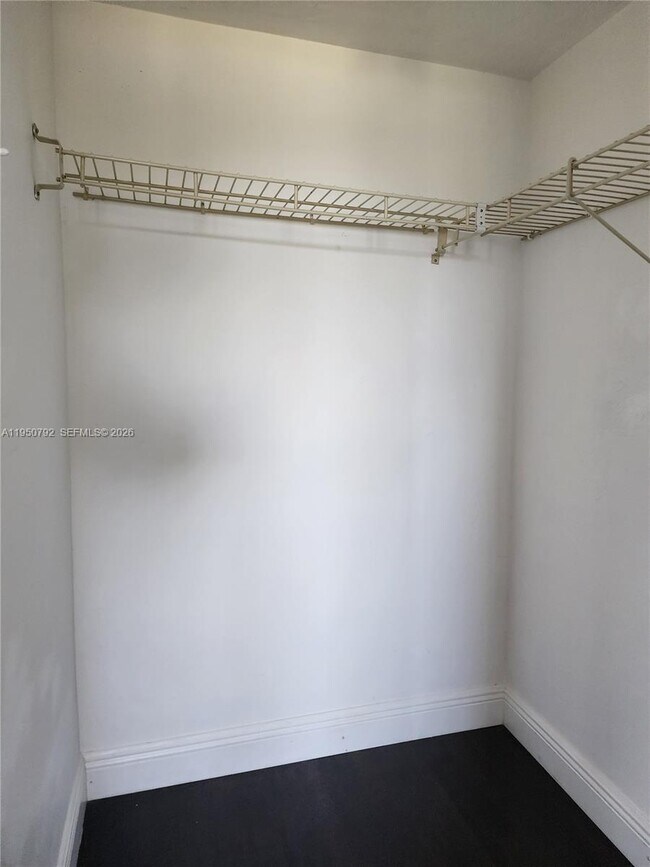 Building Photo - 2451 SW 82nd Ave