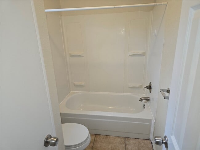 Building Photo - 19602 Cotton Creek Dr