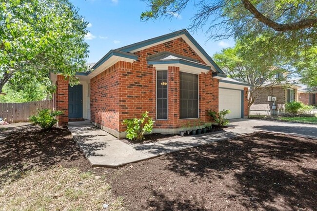 Building Photo - 1517 Thibodeaux Dr