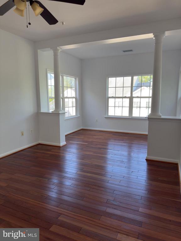 Building Photo - 12429 Gladys Retreat Cir